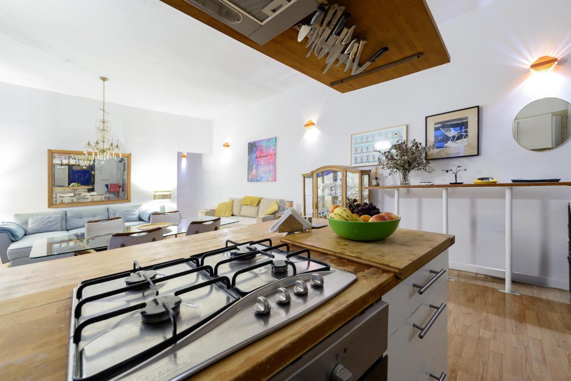 GRAN VIA-SOL SPACIOUS APARTMENT * 3 BRs, 2 WCs + A/Cs Madrid Kültér fotó